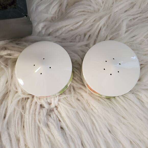 Mikasa Floral Bone China A4187 Salt & Pepper Shaker Set - Picture 4 of 6